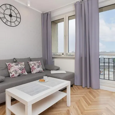 Dworzec Pkp Centrum Apartament Morska By Renters דירה *