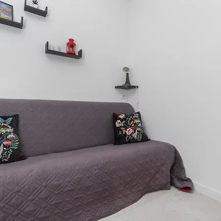 Dworzec Pkp Centrum Apartament Morska By Renters דירה *