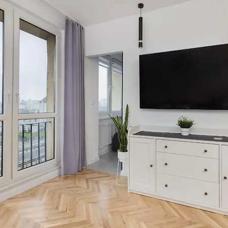 Dworzec Pkp Centrum Apartament Morska By Renters דירה