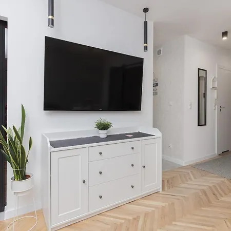 Dworzec Pkp Centrum Apartament Morska By Renters